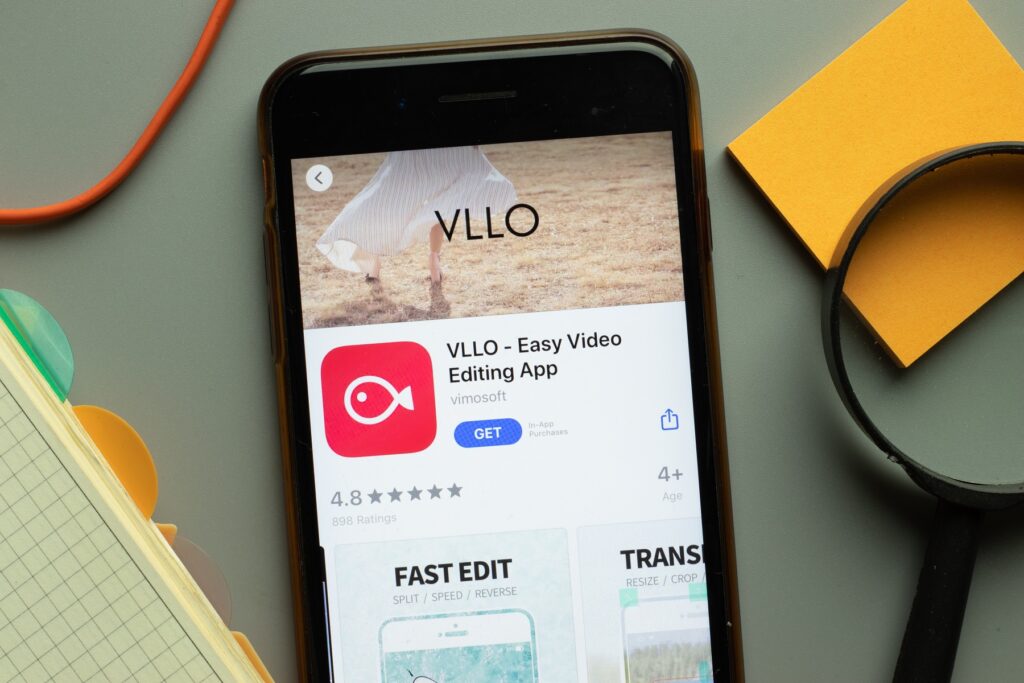 VLLOが表示されたiPhone